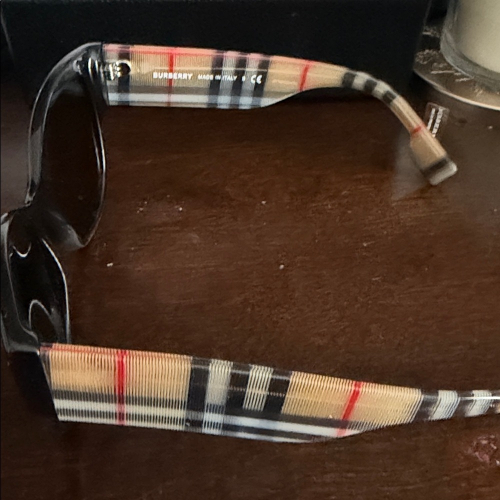 Burberry Black Sunglasses Case - Picture 4 of 5